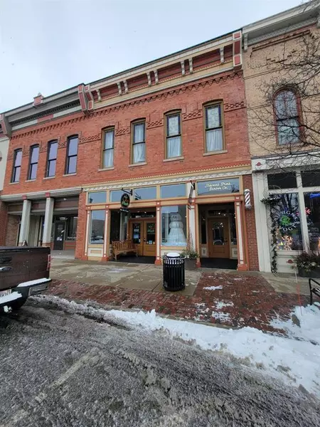 105 E Chicago Road, Sturgis, MI 49091