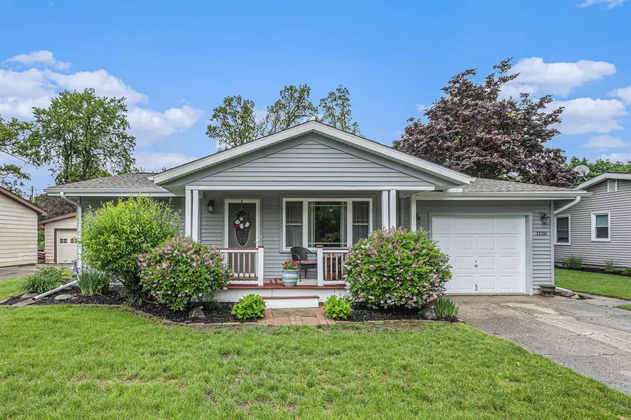 1120 Oakwood Drive, Sturgis, MI 49091