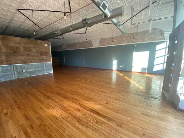 Centreville Vlg, MI 49032,116 W Main Street