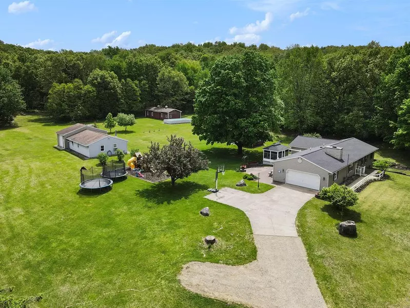 9490 N 12th Street, Alamo Twp, MI 49009