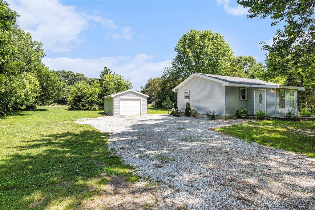 57857 Mitchell Road, Lockport Twp, MI 49093