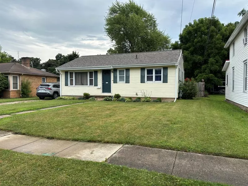 221 N Lakeview Avenue, Sturgis, MI 49091