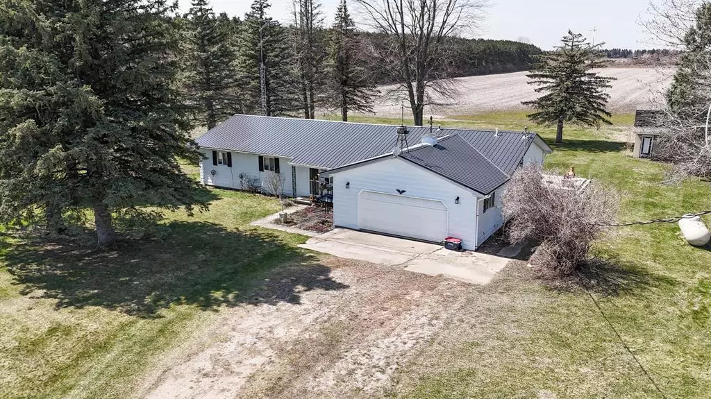4550 S 8 Mile Road, Porter Twp, MI 48662
