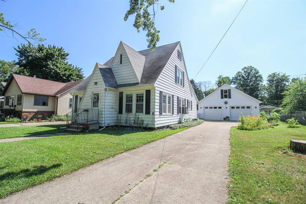 Three Rivers, MI 49093,630 S Lincoln Avenue