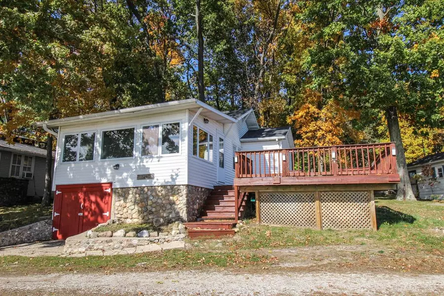 58463 Loop Road, Fabius Twp, MI 49093