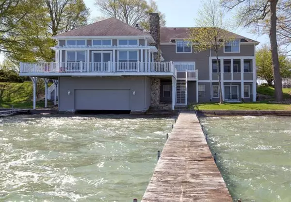 21032 Carlton Avenue, Penn Twp, MI 49031