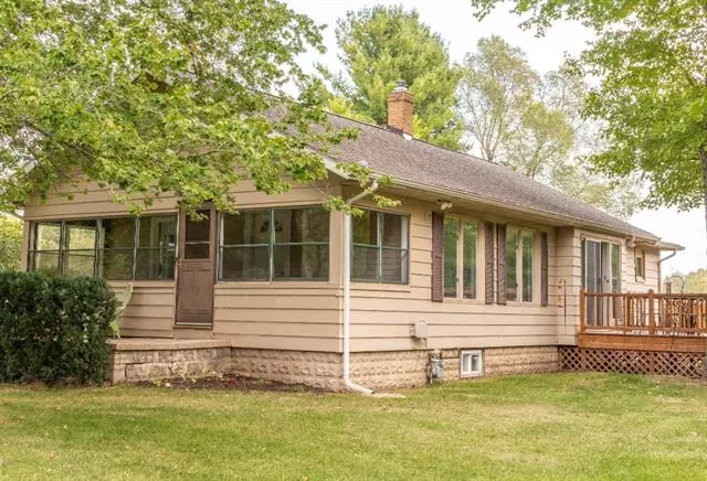 1419 Barron Lake Road, Howard Twp, MI 49120