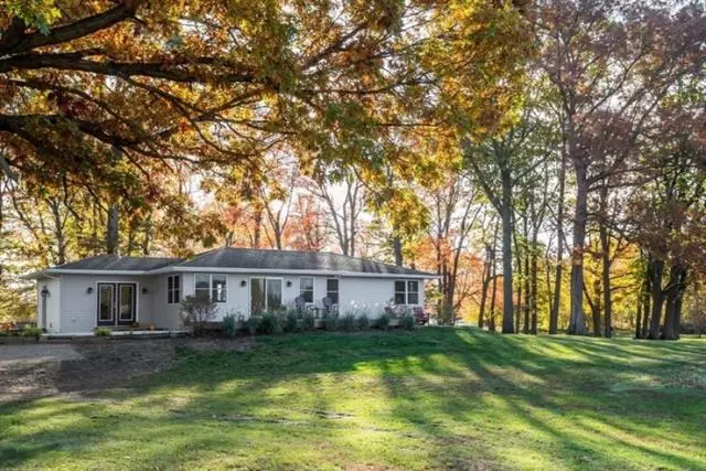 9974 Miller Road, Baroda Twp, MI 49101