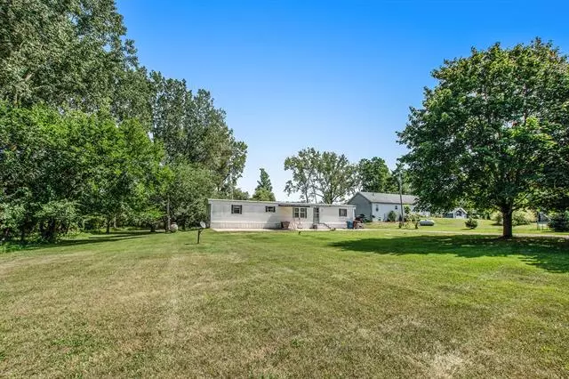 60593 Territorial Road, Lawrence Twp, MI 49064