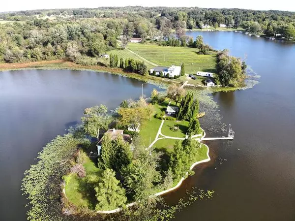 8700 E Napier Avenue, Bainbridge Twp, MI 49022