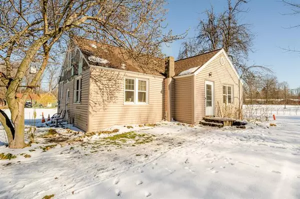5049 E Britain Avenue, Bainbridge Twp, MI 49022
