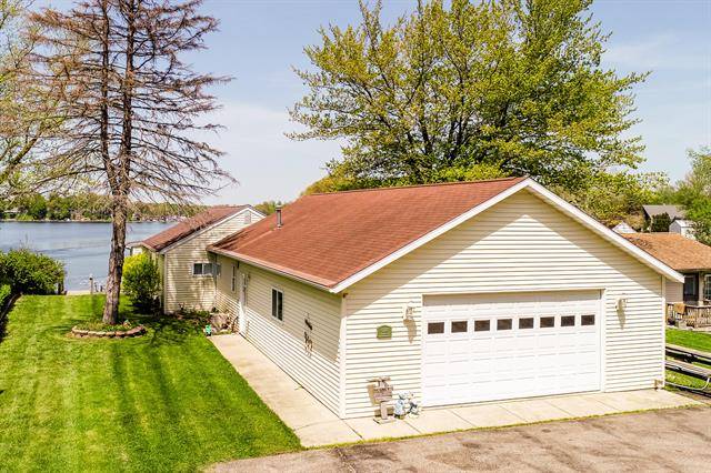 8287 Pokagon Road, Watervliet Twp, MI 49098