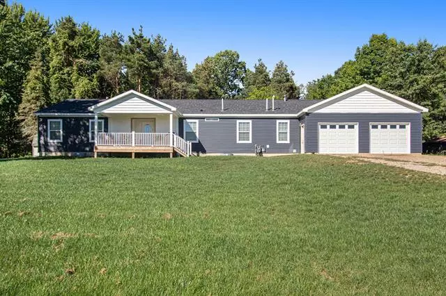 11236 County Road 689, South Haven, MI 49090