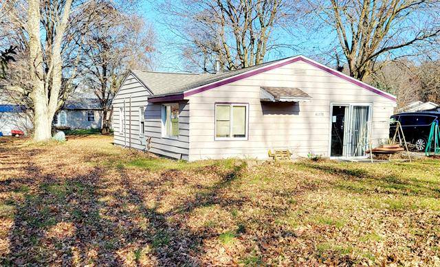 42598 82nd Avenue, Decatur Twp, MI 49045