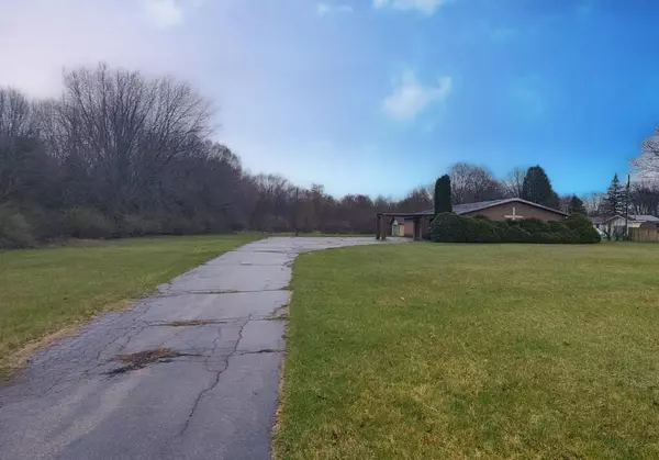 3835 Washington Avenue, Lincoln Twp, MI 49085