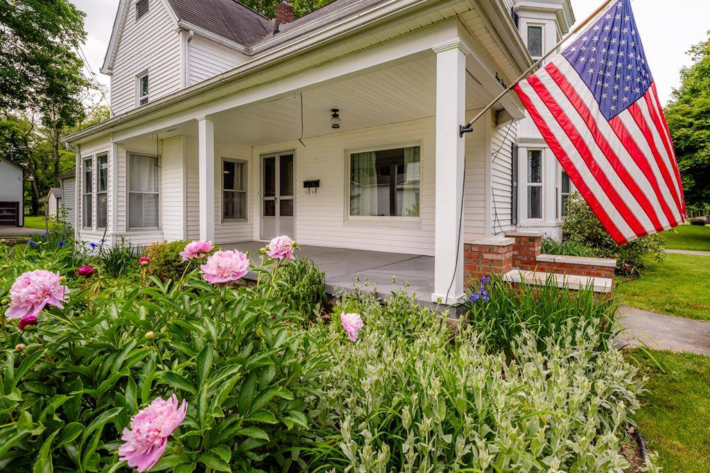 413 W Front Street, Buchanan, MI 49107
