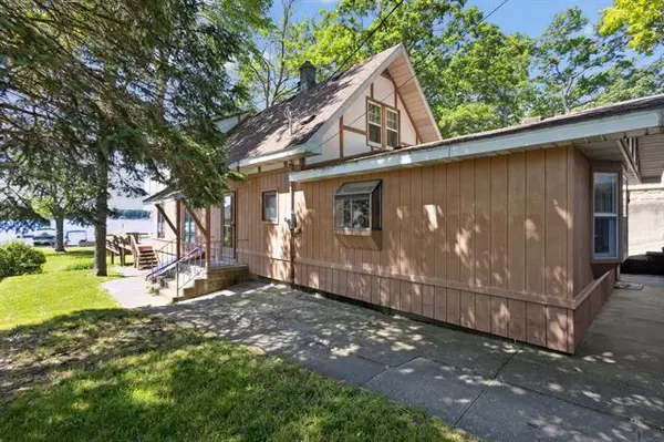31641 Karl Street, Silver Creek Twp, MI 49047