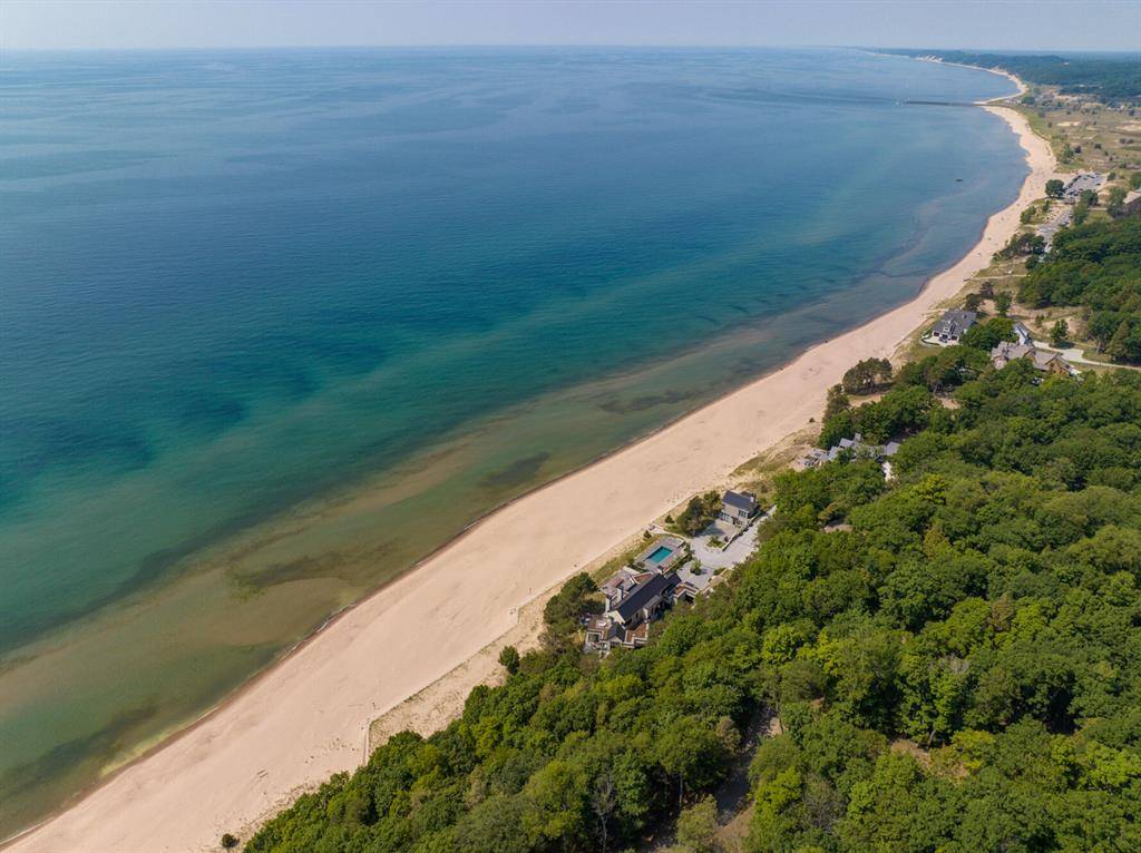 150 Dunegrass Rdg Drive, Saugatuck Twp, MI 49453
