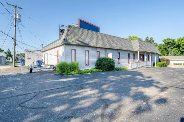 St. Joseph, MI 49085,2513-2517 Niles Avenue