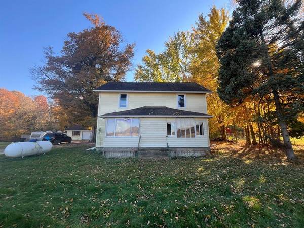 8150 Tasker Road, Bellevue, MI 49021