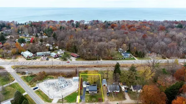 14840 Marquette Drive, Lakeside, MI 49116