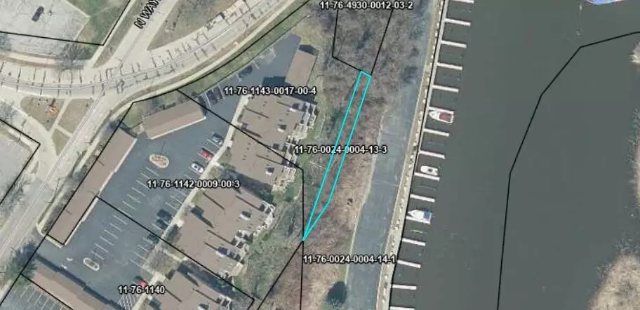 St. Joseph, MI 49085,Wayne Street