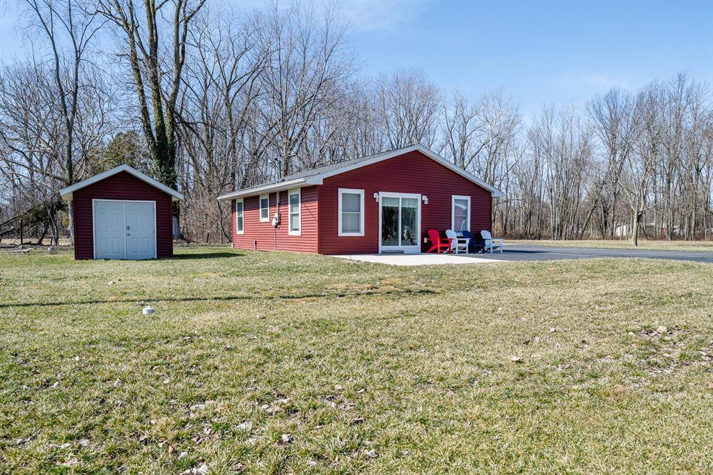 Coloma, MI 49038,5566 Paw Paw Lake Road