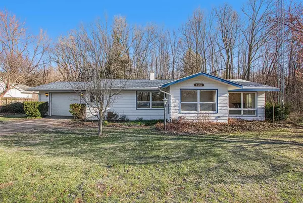32286 Center Street, Silver Creek Twp, MI 49047