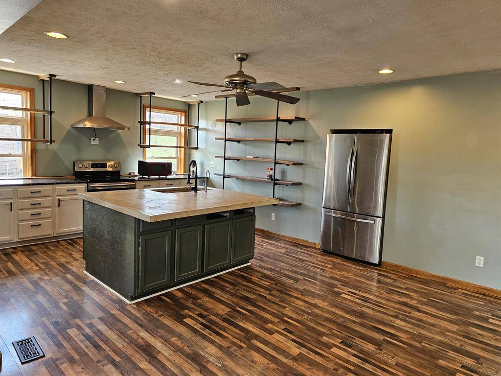 Oronoko Twp, MI 49103,1046 E Hinchman Road