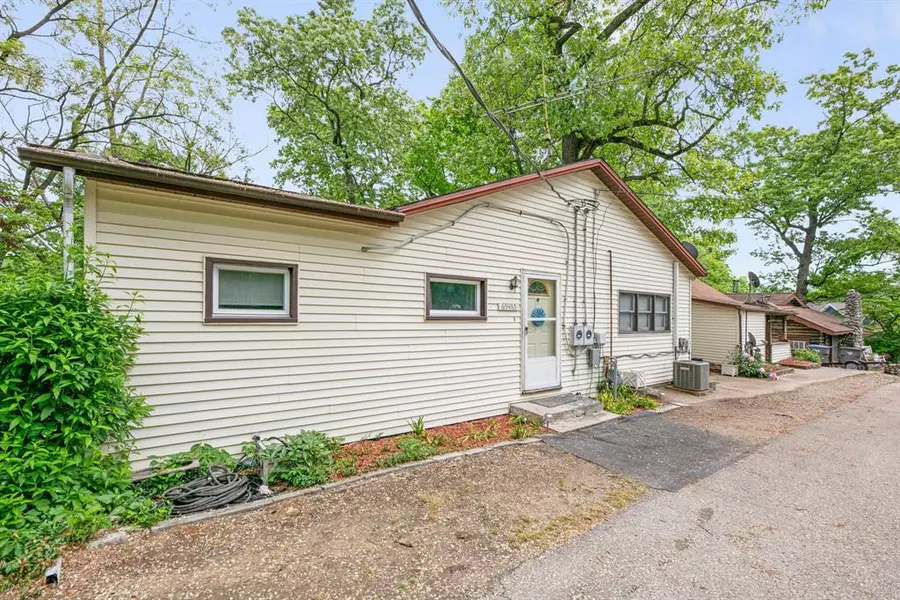 69465 High Street, Porter Twp, MI 49130