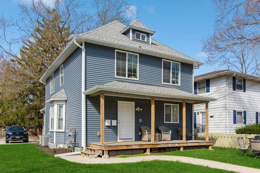1301 Wolcott Avenue, St. Joseph, MI 49085