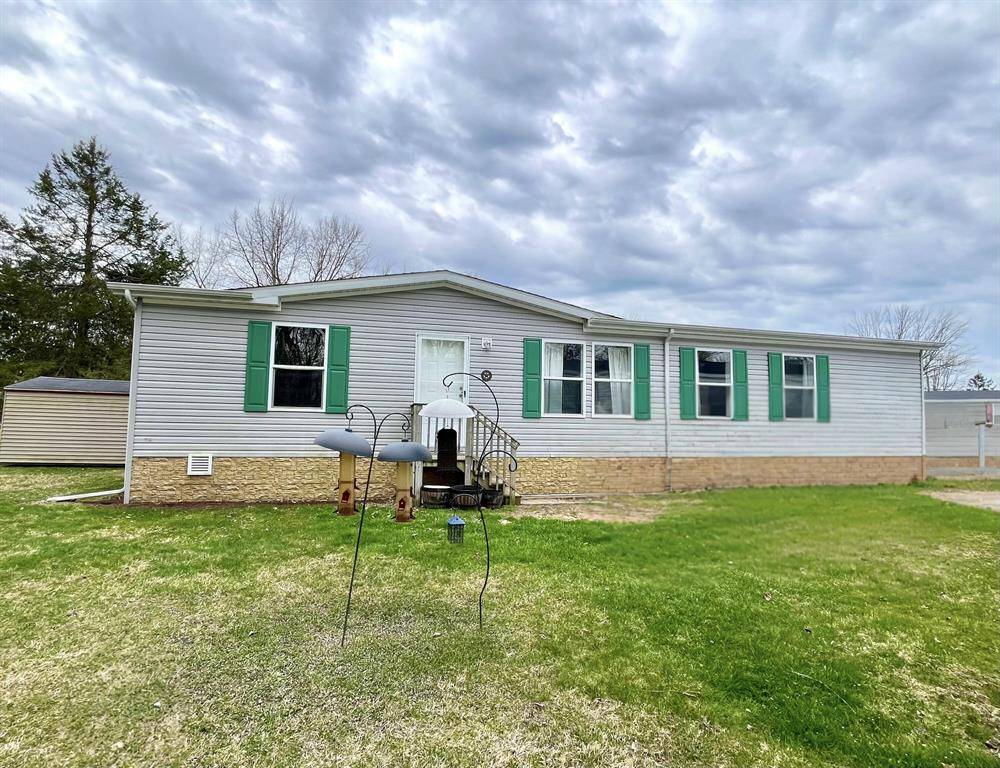 7604 Red Arrow Highway 97, Watervliet Twp, MI 49098