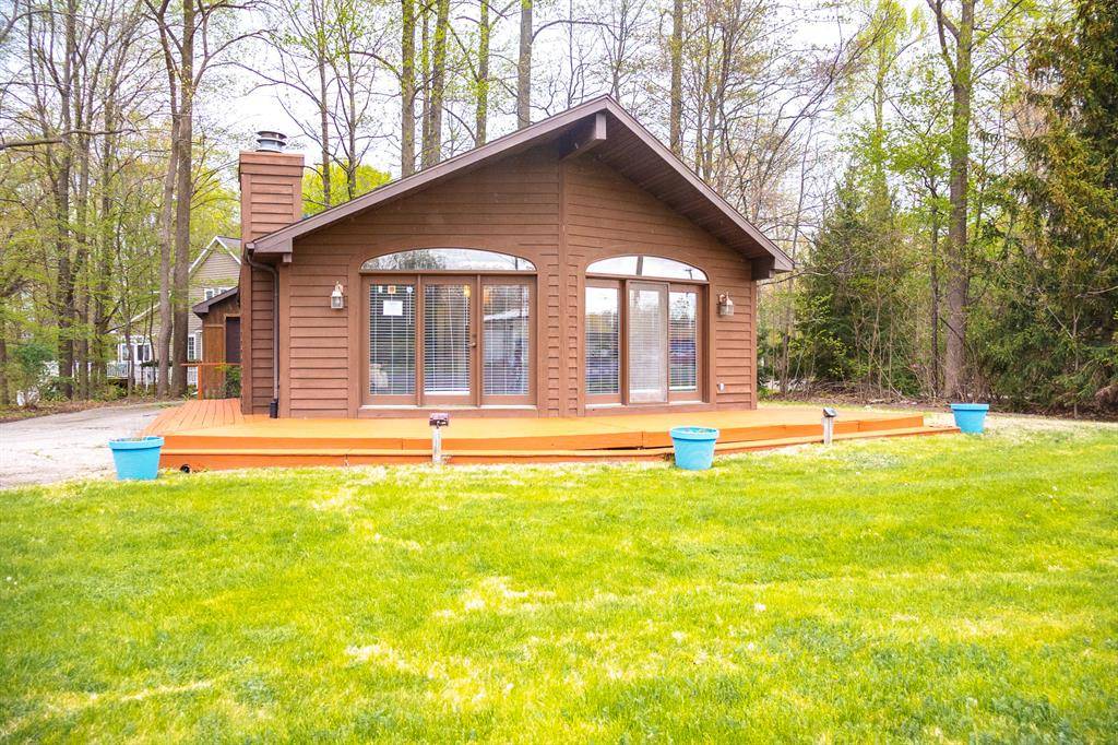 17656 US-12, New Buffalo Twp, MI 49117
