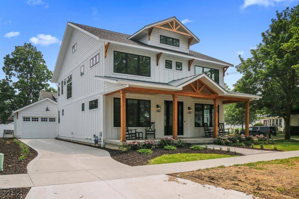 104 Erie Street, South Haven, MI 49090