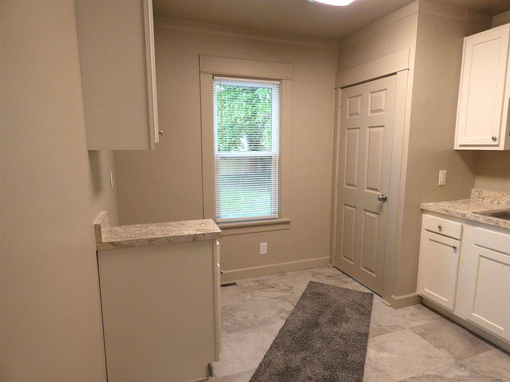 Benton Harbor, MI 49022,244 Parker Avenue