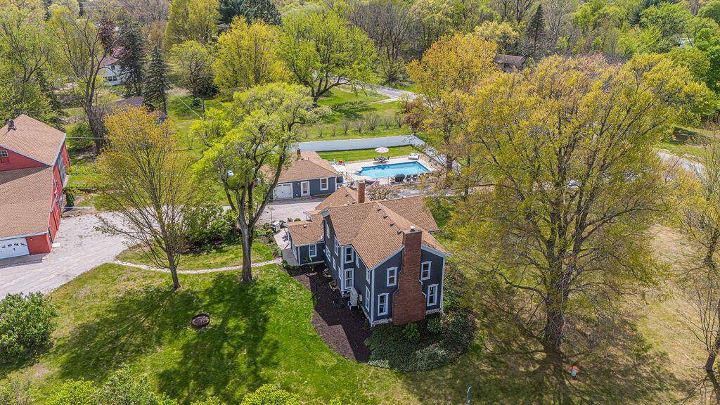 3361 S Pipestone Road, Sodus Twp, MI 49126