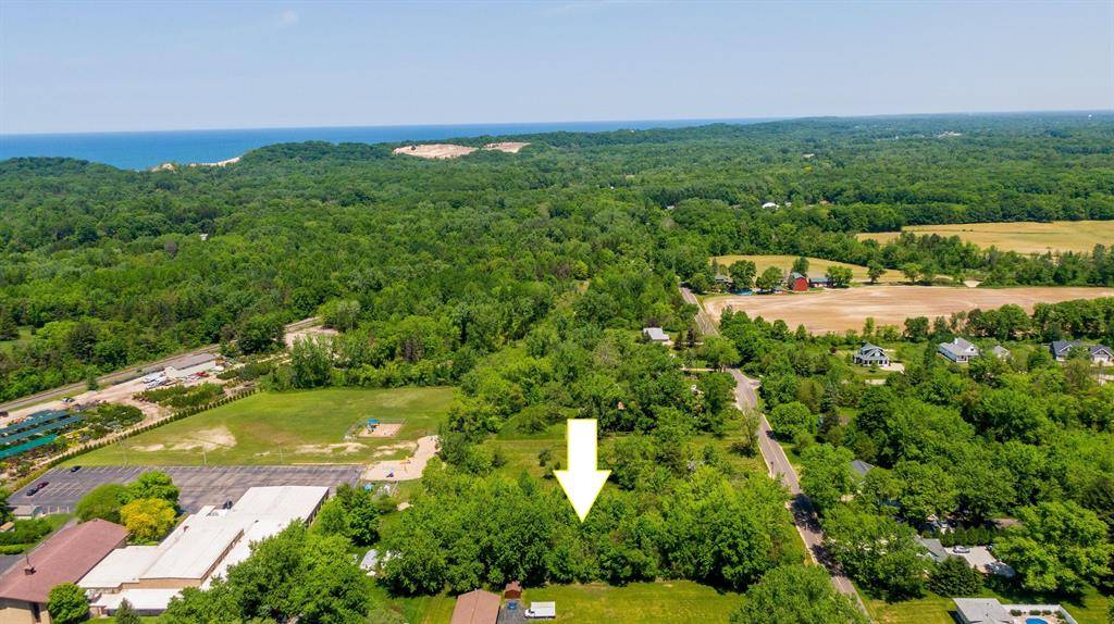 12870 Flynn Road, Chikaming Twp, MI 49125