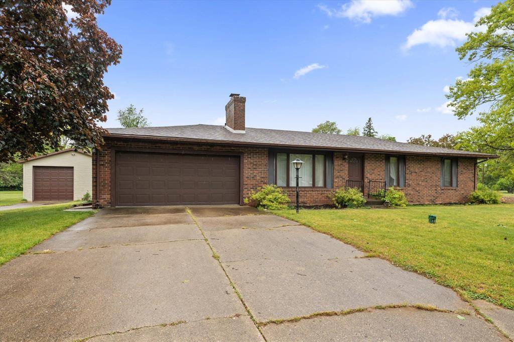 70594 Dennis Drive, Milton Twp, MI 49120