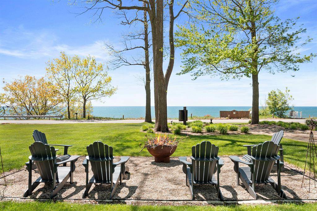 Saugatuck Twp, MI 49408,2787 Lakeshore Drive