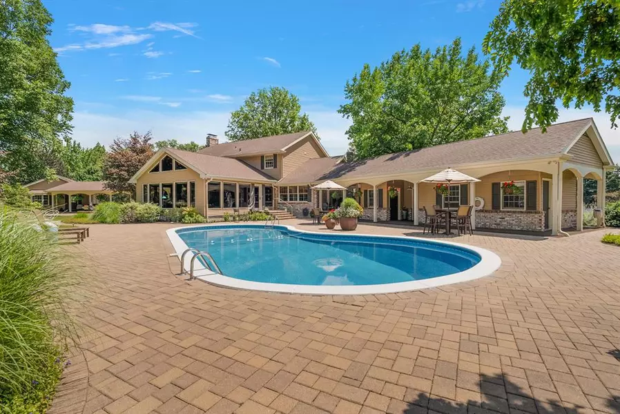 6130 Eidson Road, Royalton Twp, MI 49085