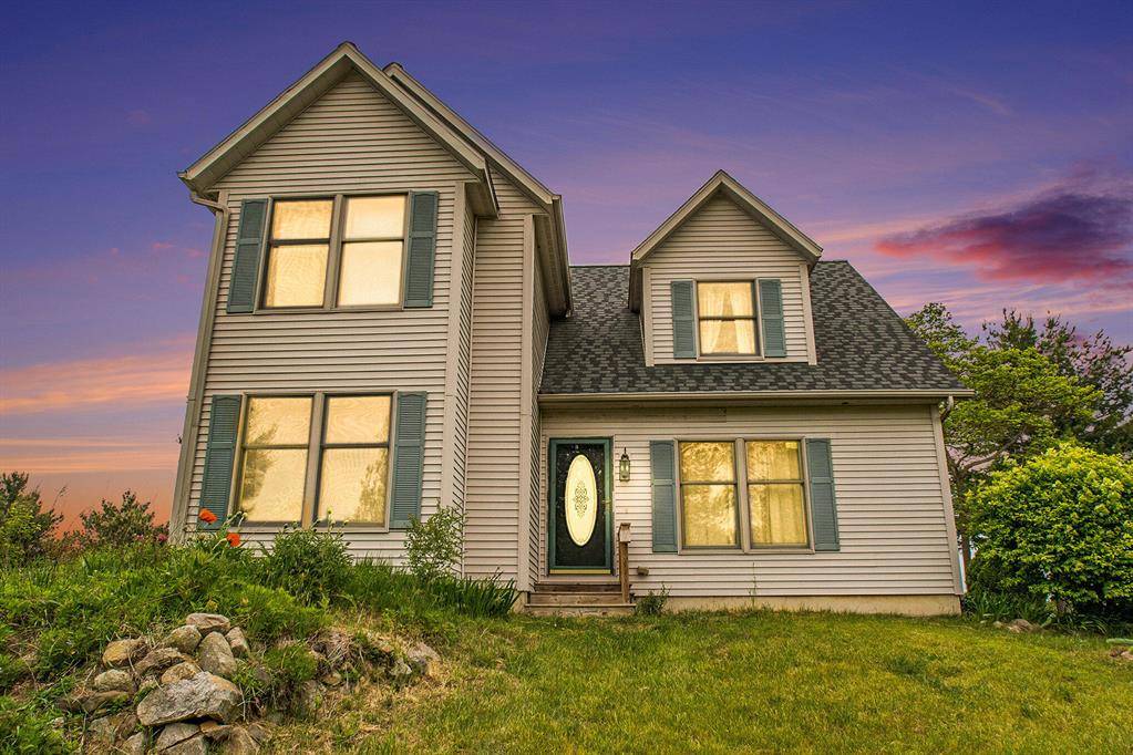 2278 W Wagner Road, Weesaw Twp, MI 49107