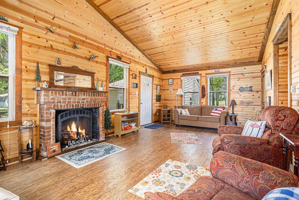 Colon Twp, MI 49040,32205 James Street