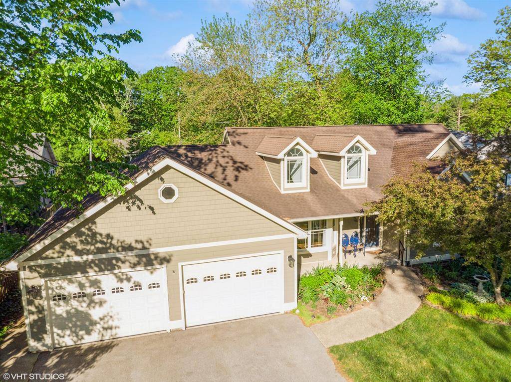 224 S Jameson Street, New Buffalo, MI 49117