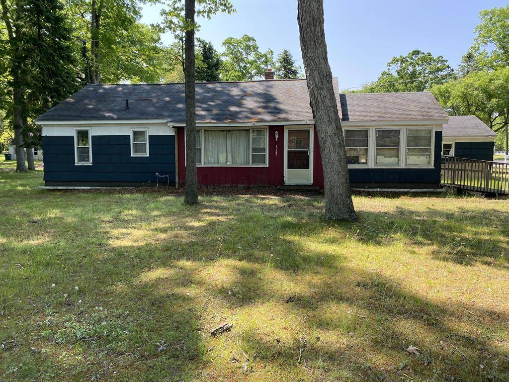 7722 N C Drive, Emmett Twp, MI 49014