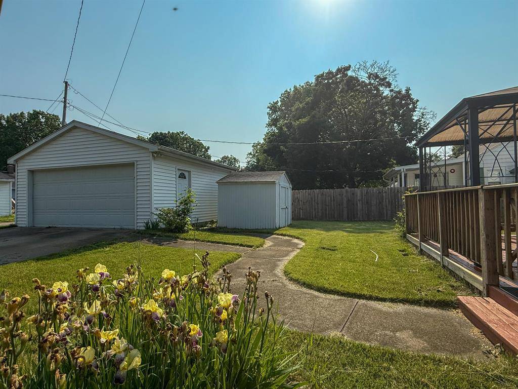 Dowagiac, MI 49047,216 Bradley Street