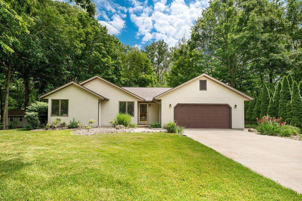 3999 Ravina Terrace, Royalton Twp, MI 49085