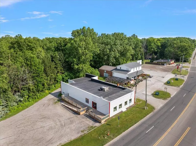 17648 US-12, New Buffalo Twp, MI 49117