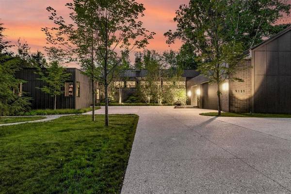 9125 Pier Street, Chikaming Twp, MI 49116