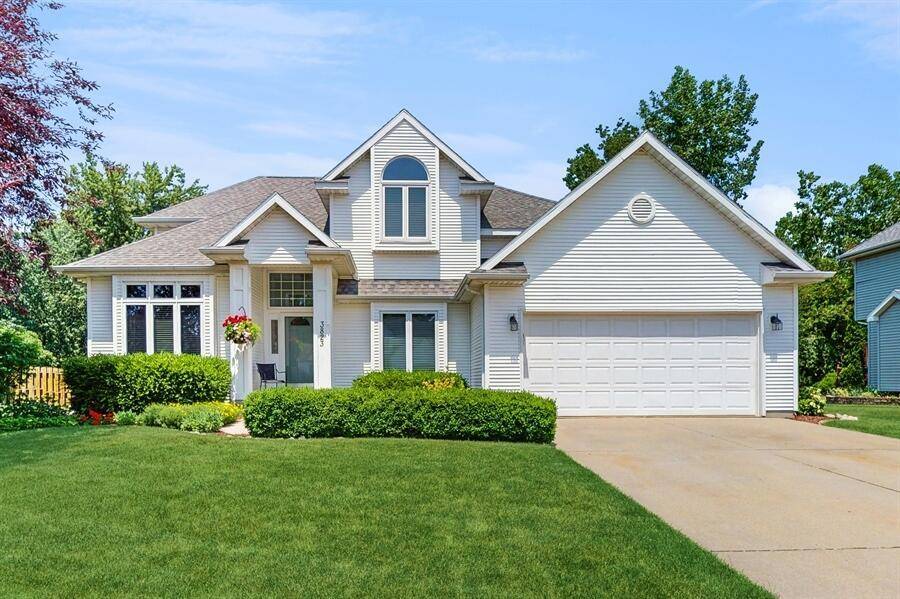 3823 Madison Avenue, Bridgman, MI 49106