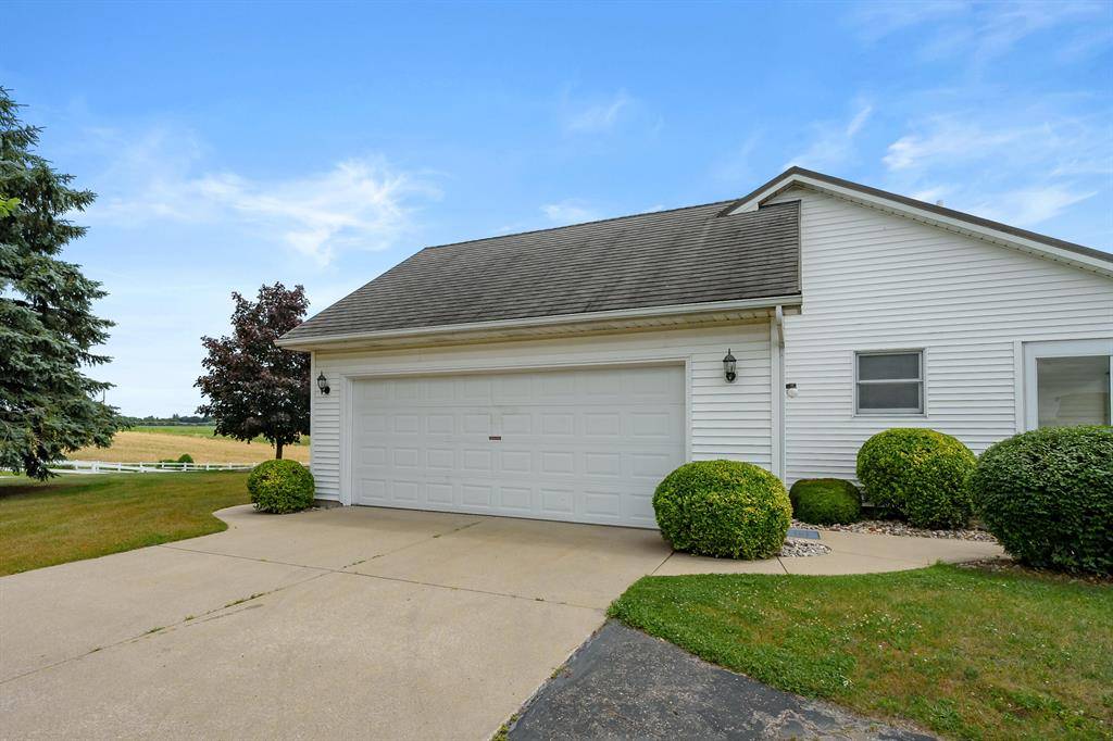 Paw Paw Twp, MI 49079,38347 Co Rd 374
